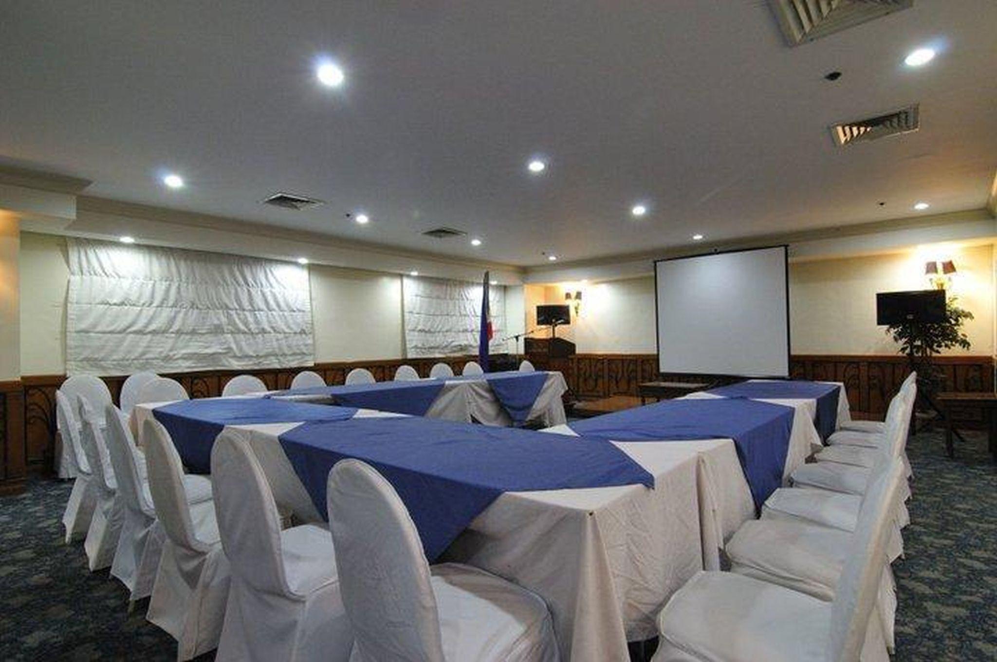 Tiara Oriental Hotel Makati City Bagian luar foto