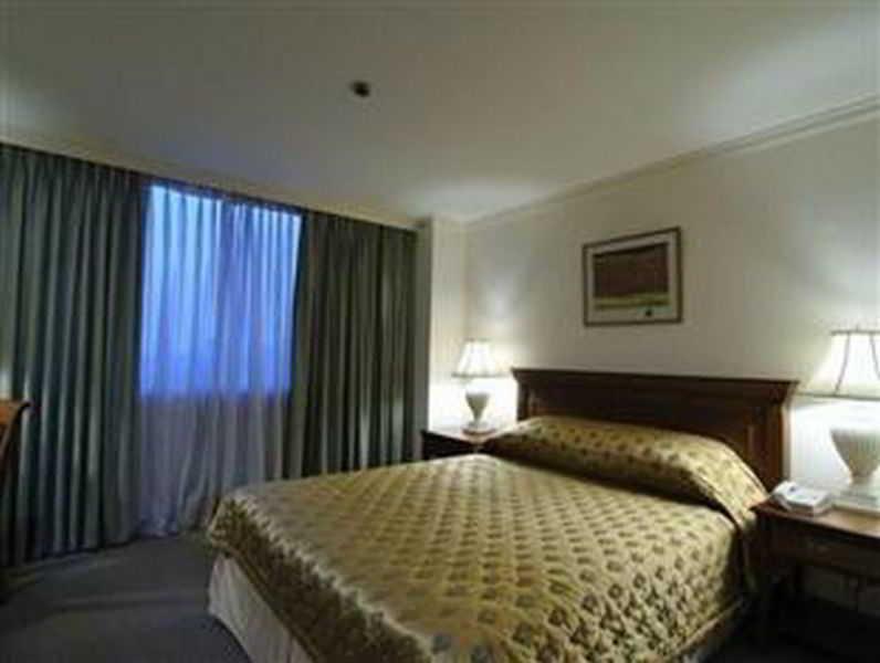 Tiara Oriental Hotel Makati City Bagian luar foto